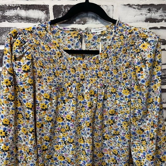 Pleione Feminine Coquette Prairie Style Multicolor Floral Smocked Blouse Size XL - Picture 4 of 7